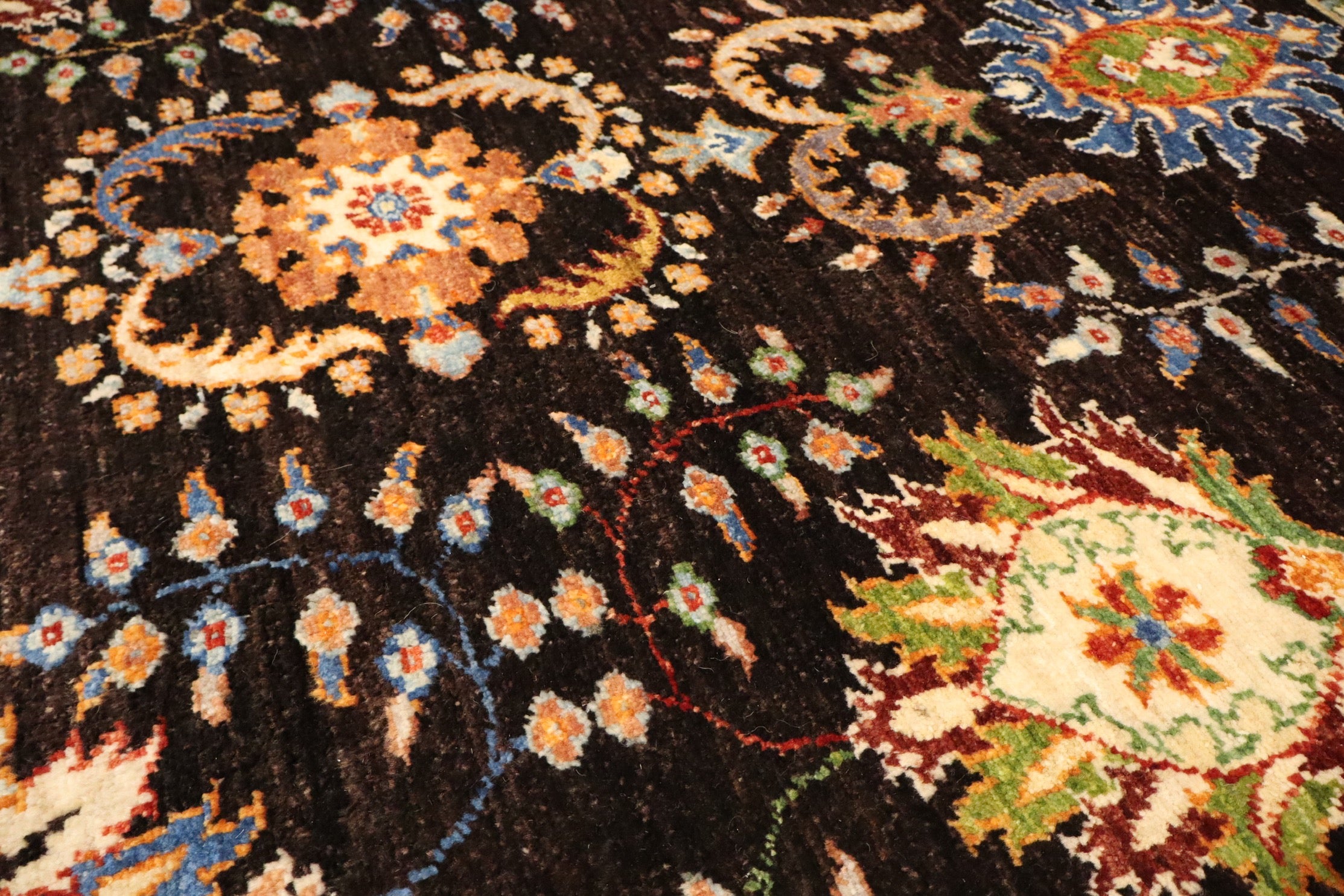 Samarkand noir tapijt maat: 236x174