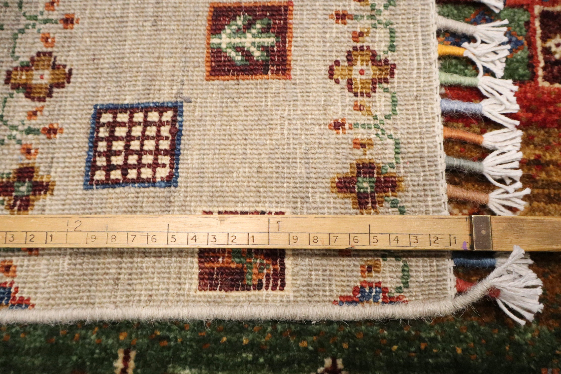 Gabbeh tapijt maat:294x196