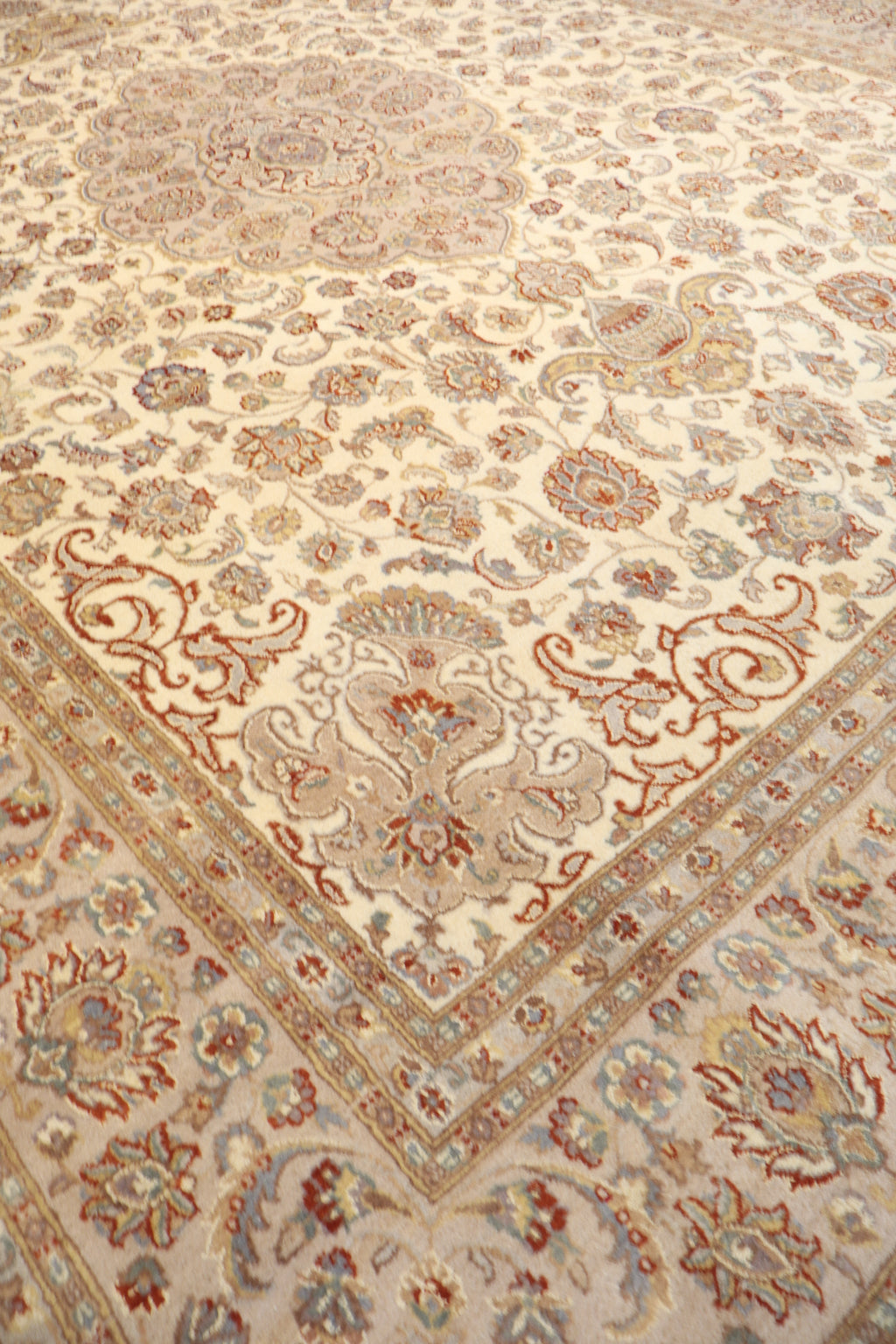 Kashan tapijt maat: 338x243