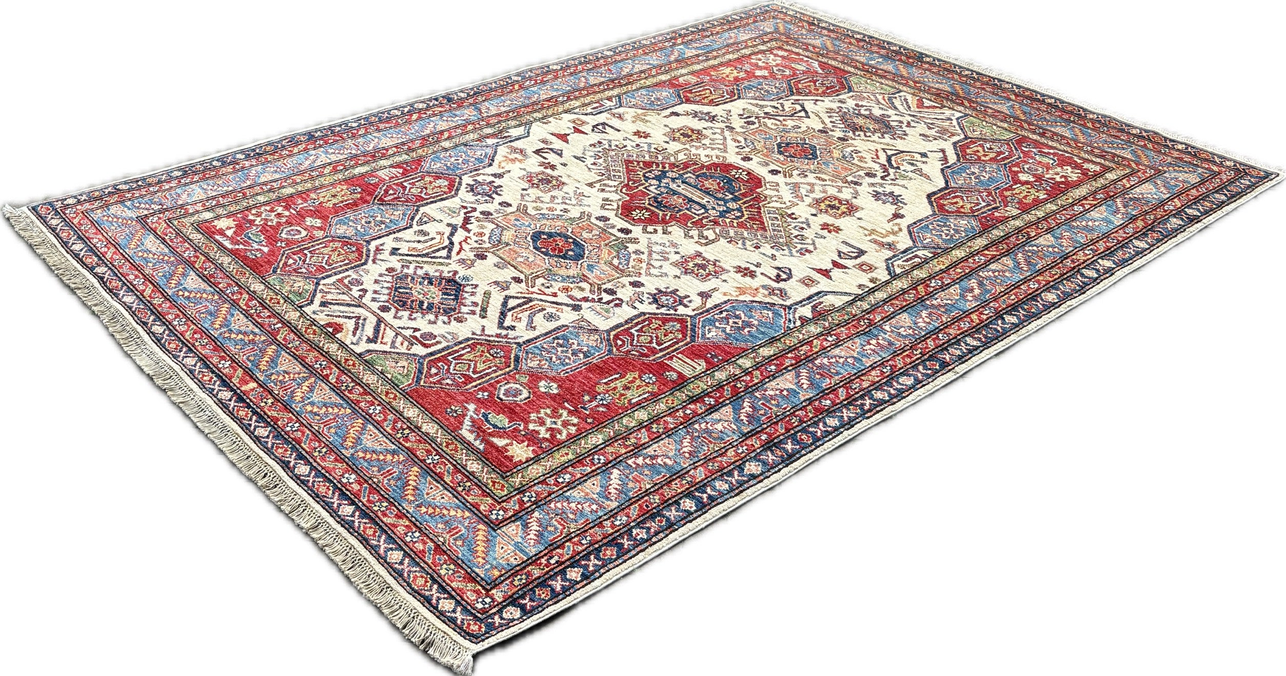 Dagastan tapijt maat: 239x170