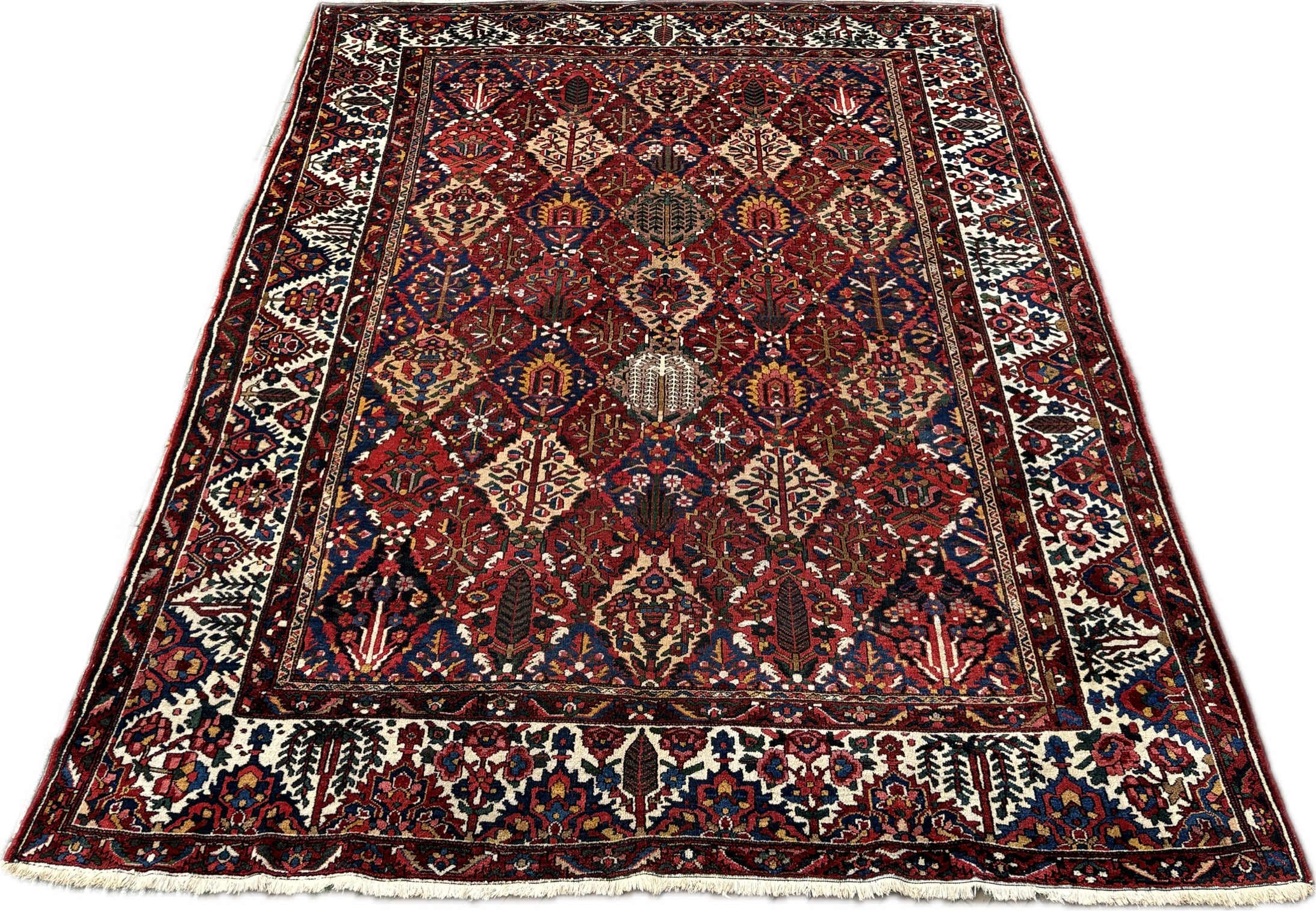 Klassiek Perzisch vloerkleed Bachtiar tapijt maat: 395x315