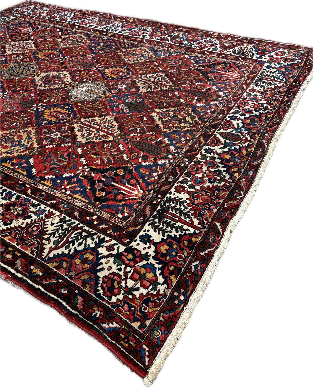 Klassiek Perzisch vloerkleed Bachtiar tapijt maat: 395x315