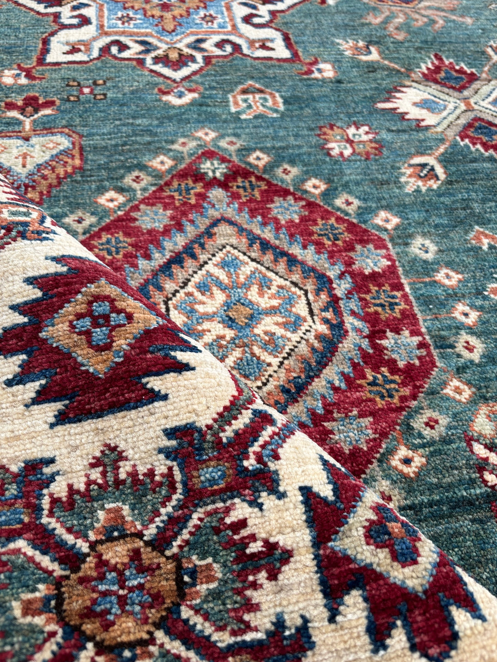 Kazak tapijt maat: 380x253