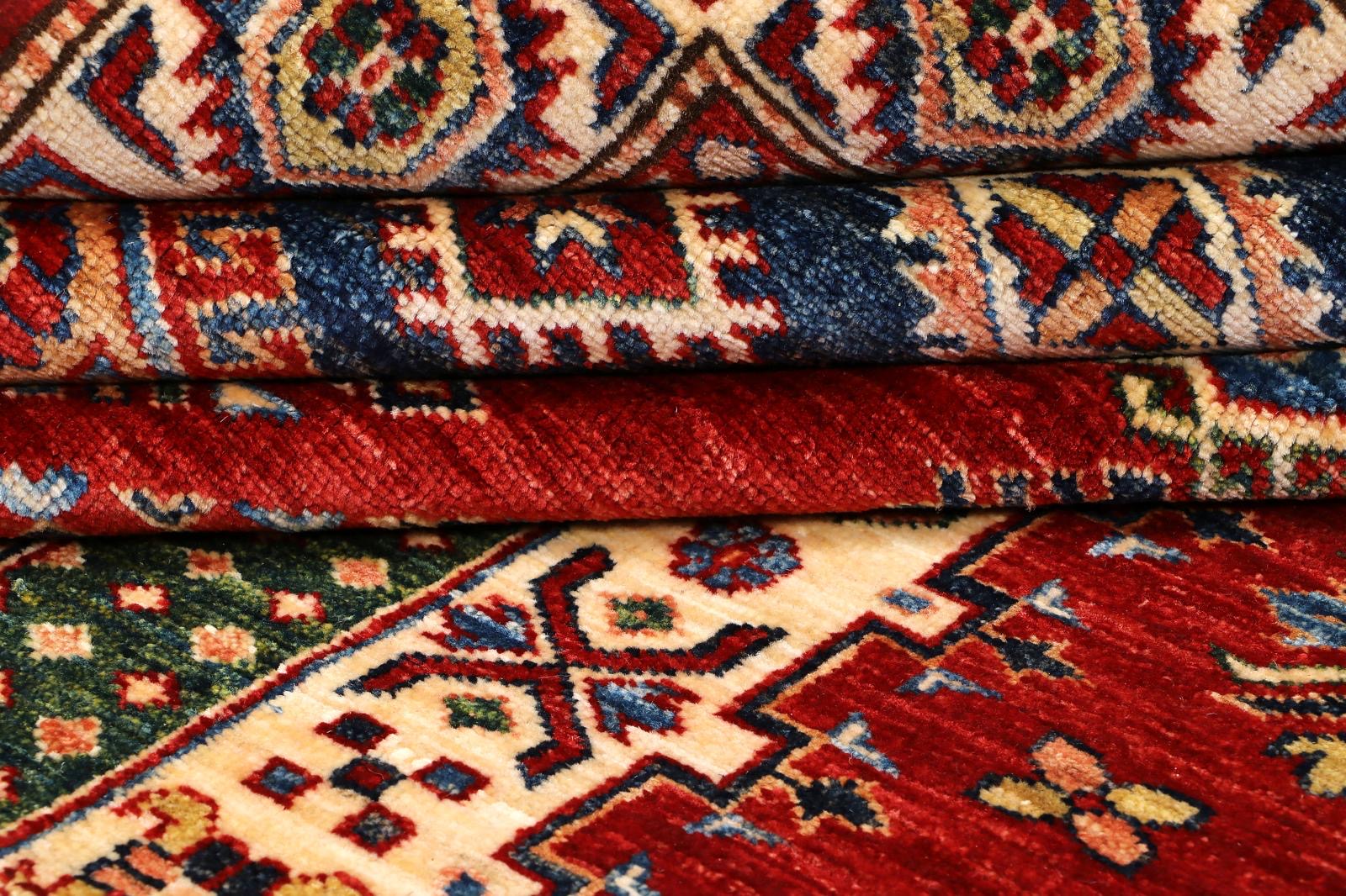 Karabegh tapijt maat: 306x205