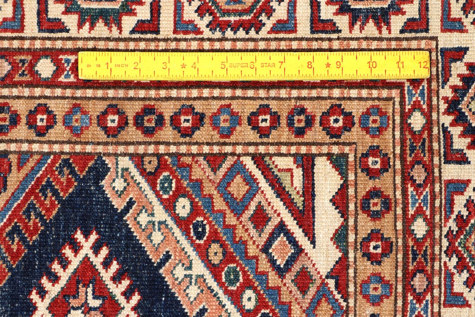 Karabegh tapijt maat: 306x205